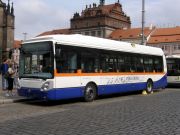 090627ja581-tn.jpg