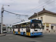 090627ja660-tn.jpg