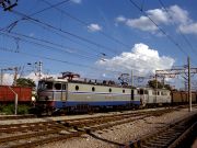 030802mk002-tn.jpg